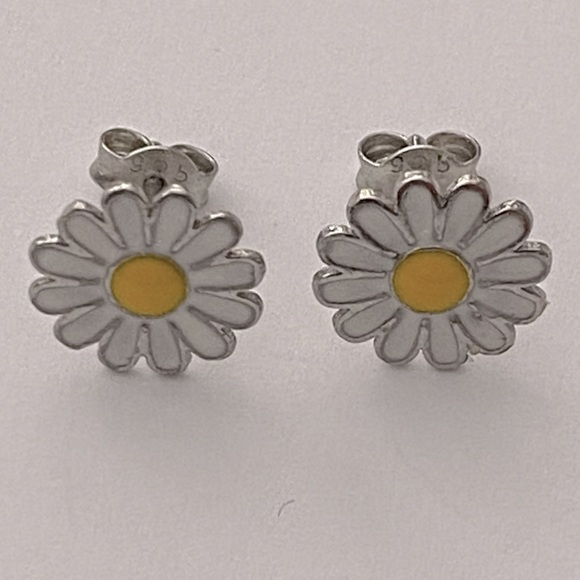 Jewelry - Daisy 925 silver earrings handmade enamel 9mm